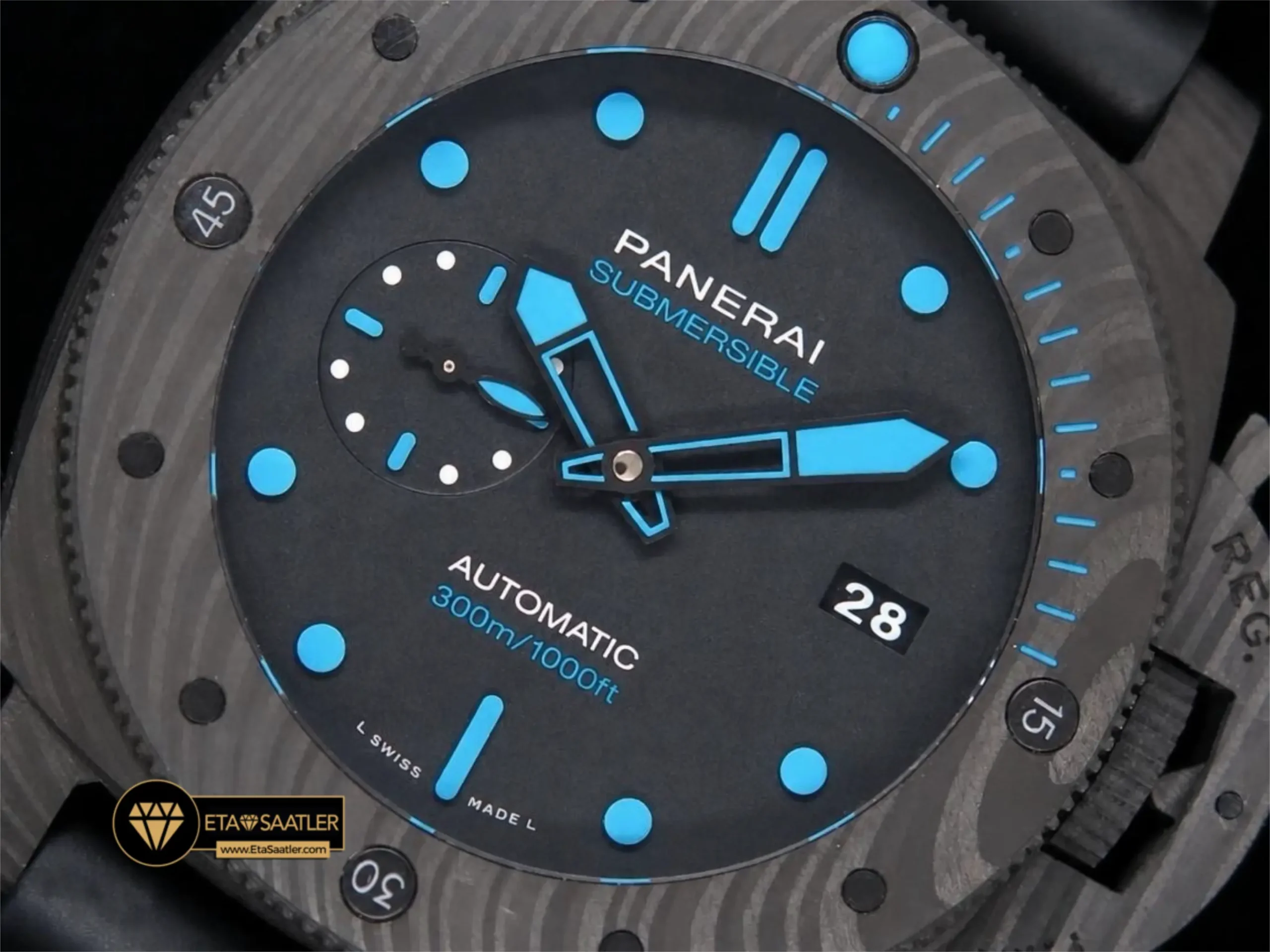panerai-luminor-submersible-carbotech-pam979ru-karbon-kasa-mavi-kadran-super-clone-eta-018