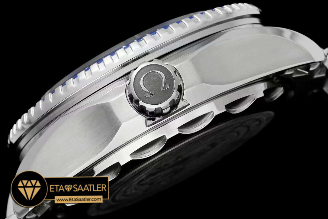 omega-titanium-ultra-deep-blue-05