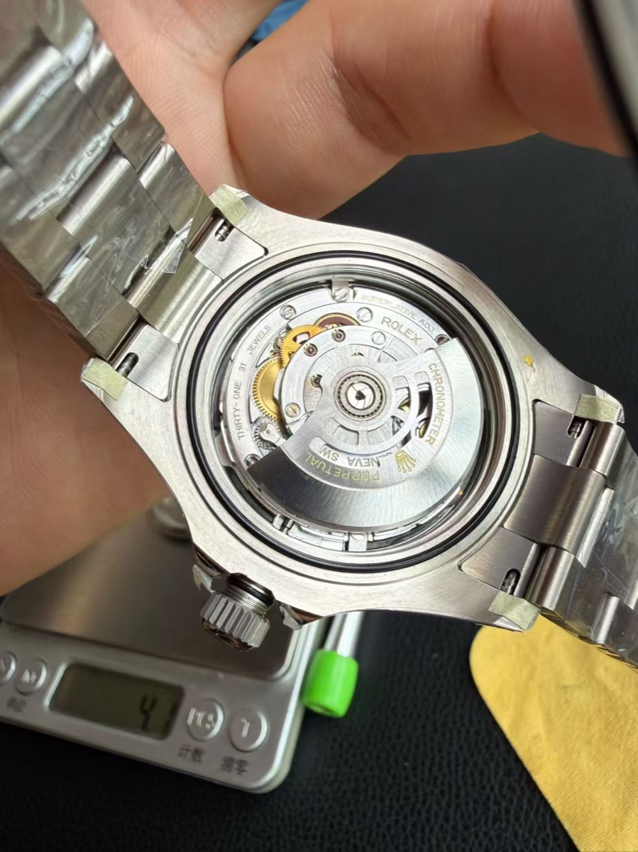 Rolex Yacht-Master 226627 titanyum kasa arkası ve titanyum Oyster bilezik