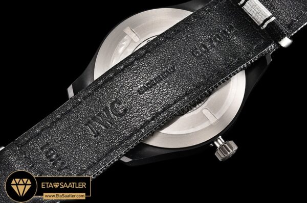 Iwc0437a 12 12