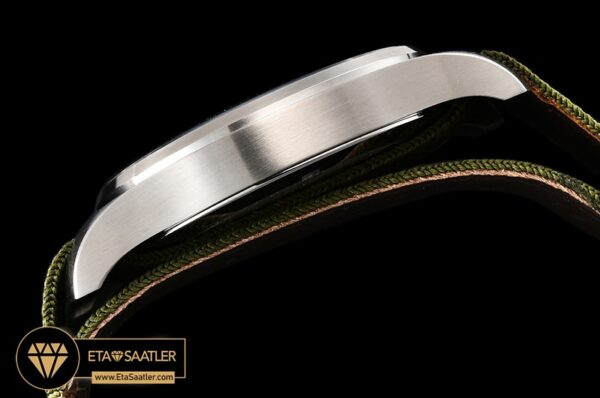 Iwc0441b 11 11