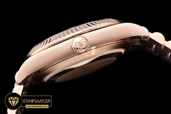 RDD0218A – DayDate 40mm Flt RGRG Pearl Wht Roman BP Swiss 2836 11.jpg modelleri